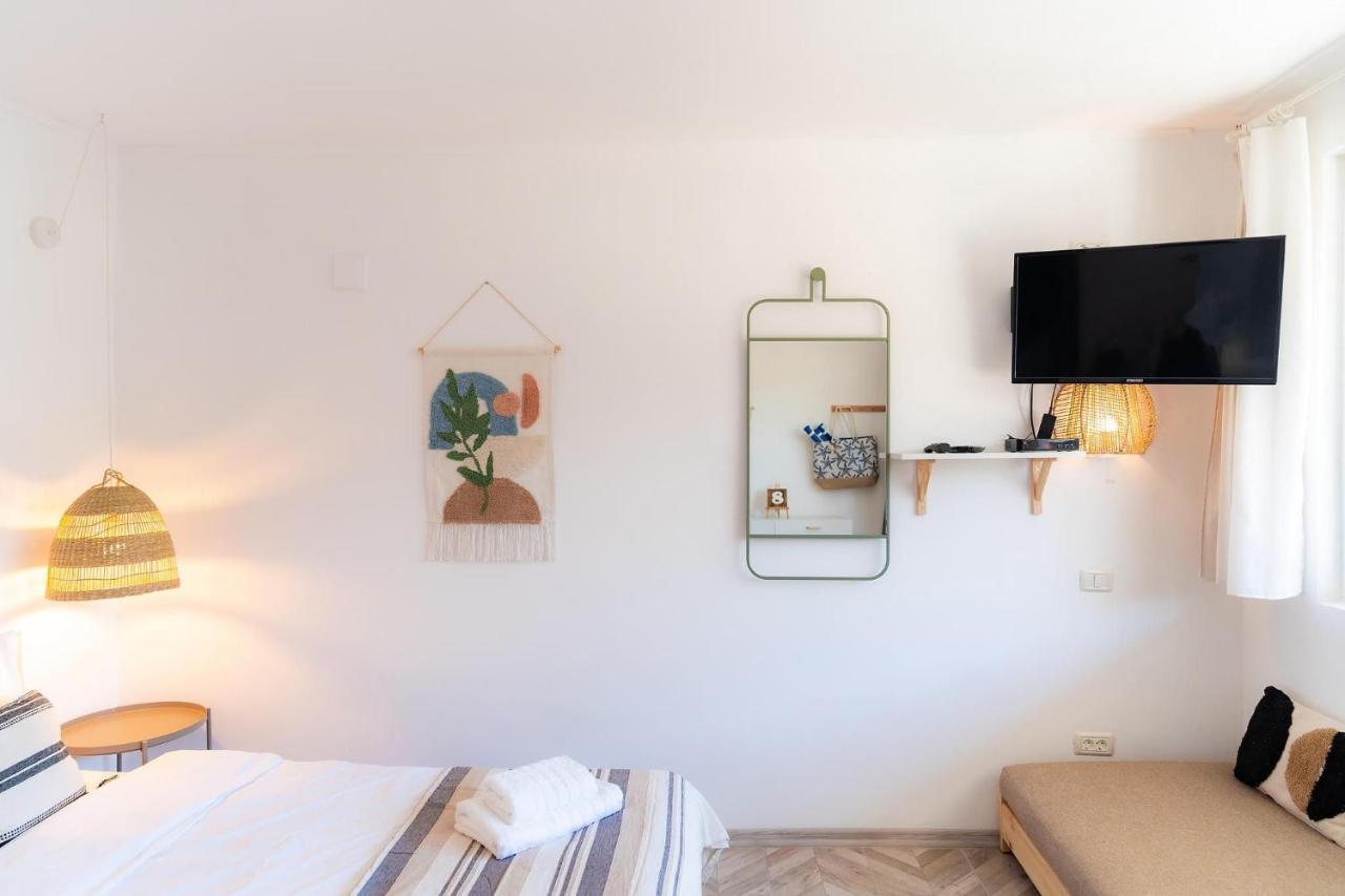 Ferienwohnung Rezident Corbu Corbu  Exterior foto